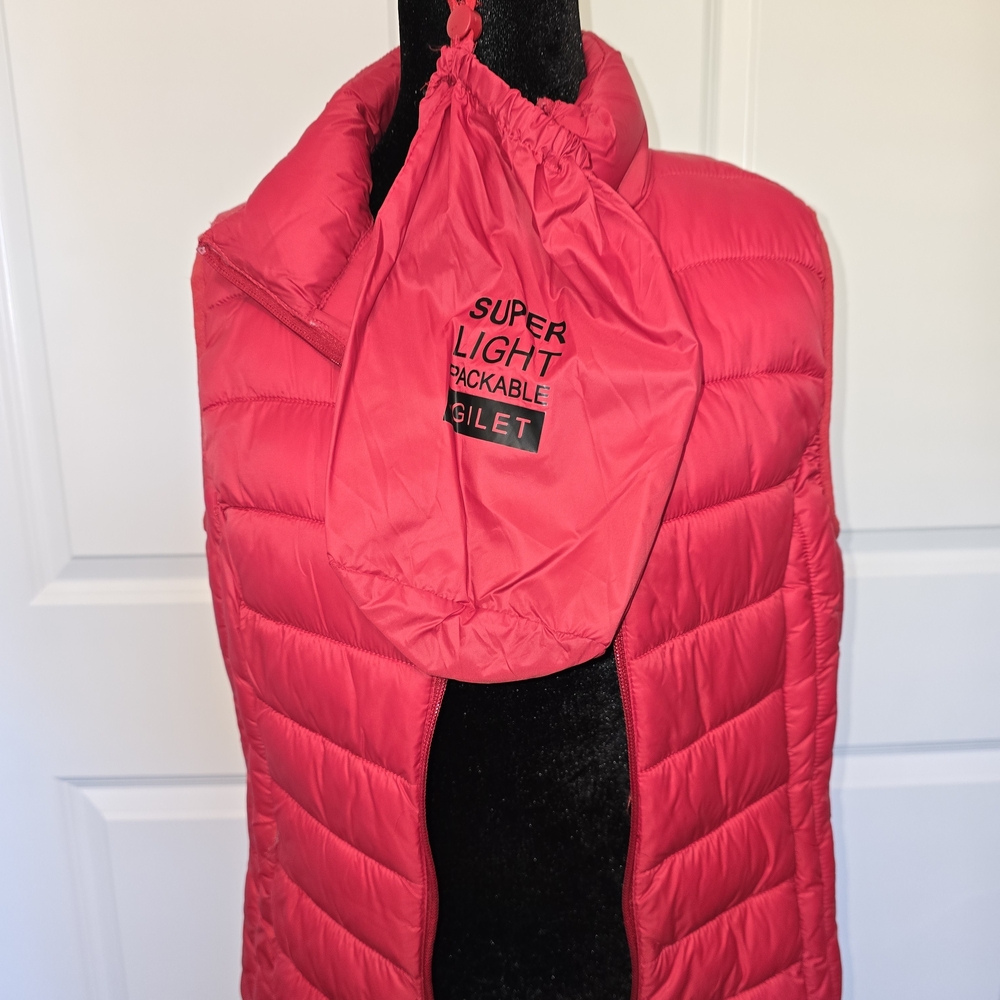 Super Light Packable Women's Red Vest